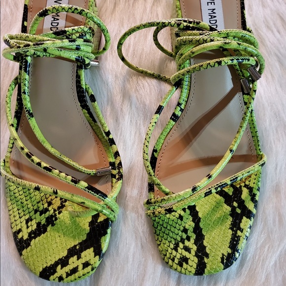 NWOT Steve Madden Green/Black Lace Up Sandals - Picture 4 of 5